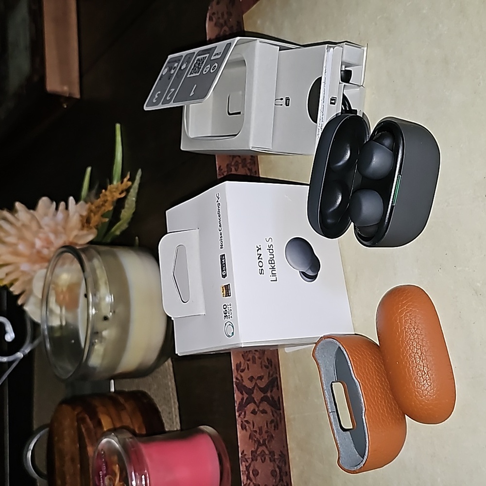Sony - LinkBuds S True Wireless Noise Canceling Earbuds - Black